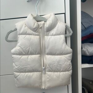 Old Navy Kids Puffer Vest - Cream